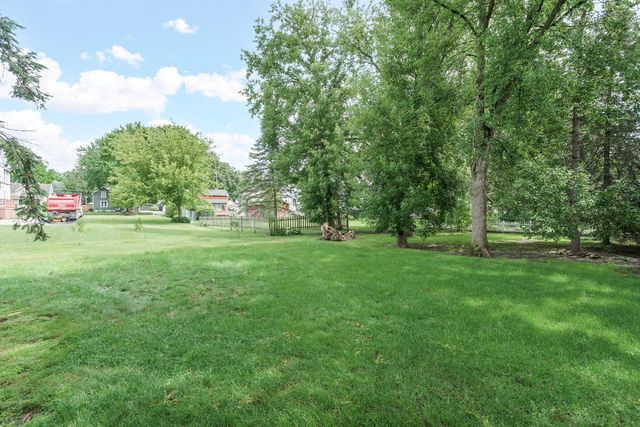 212 James STREET, Beaver Dam, WI 53916