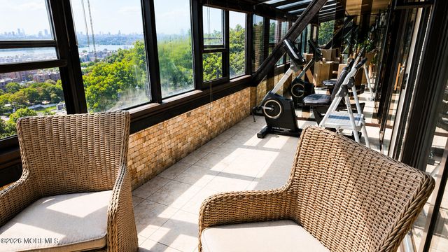 300 Gorge Road 53, Cliffside Park, NJ 07010