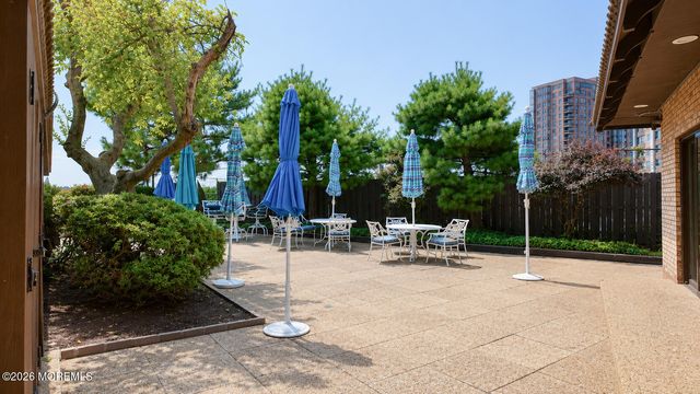 300 Gorge Road 53, Cliffside Park, NJ 07010
