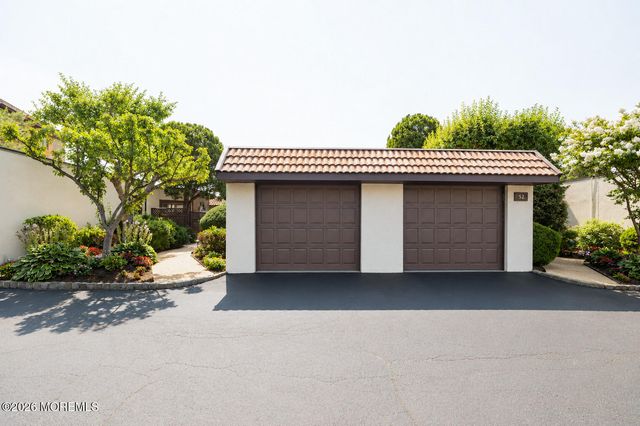 300 Gorge Road 53, Cliffside Park, NJ 07010