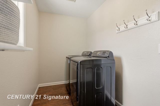 8433 Waxwing Drive, Freeland, MI 48623