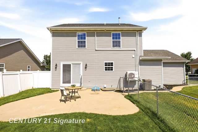8433 Waxwing Drive, Freeland, MI 48623