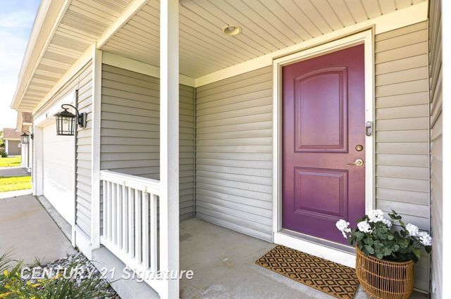8433 Waxwing Drive, Freeland, MI 48623