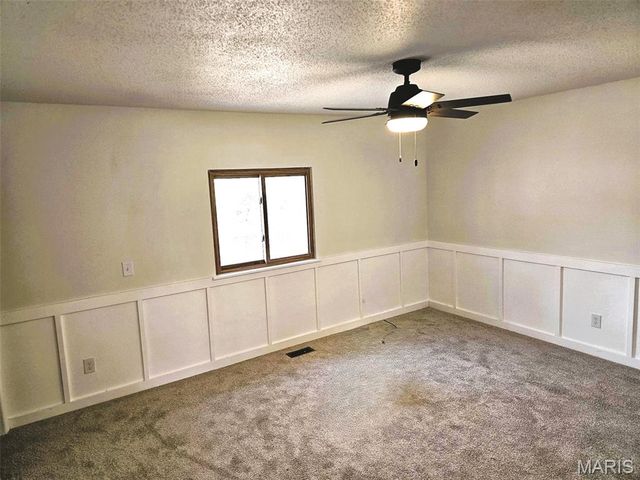 31 Pebblestone Court, Troy, MO 63379