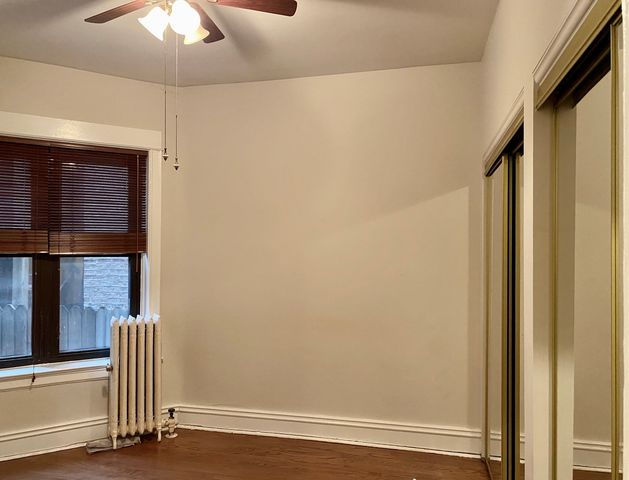 909 W Gordon Terrace 1, Chicago, IL 60613