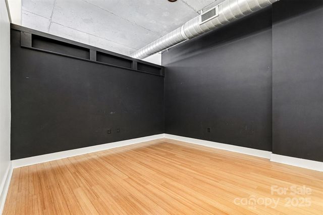 505 E 6th Street 1003, Charlotte, NC 28202