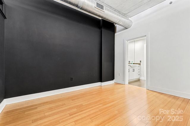 505 E 6th Street 1003, Charlotte, NC 28202