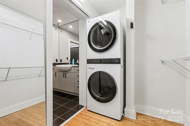 505 E 6th Street 1003, Charlotte, NC 28202