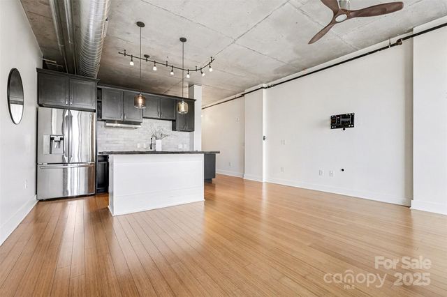 505 E 6th Street 1003, Charlotte, NC 28202