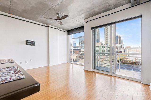 505 E 6th Street 1003, Charlotte, NC 28202