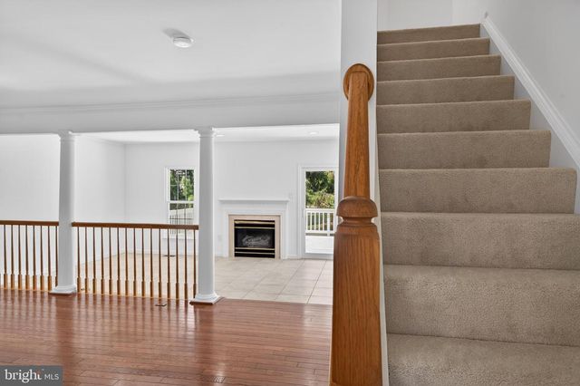 9000 FALCON GLEN CT, Bristow, VA 20136