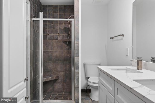 9000 FALCON GLEN CT, Bristow, VA 20136
