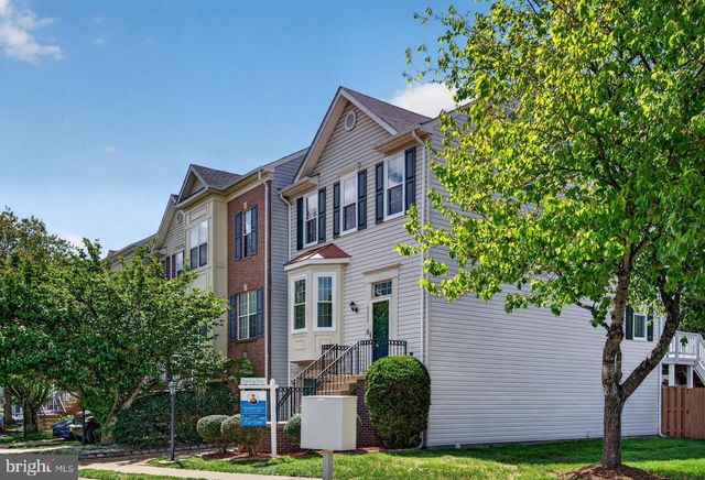 9000 FALCON GLEN CT, Bristow, VA 20136