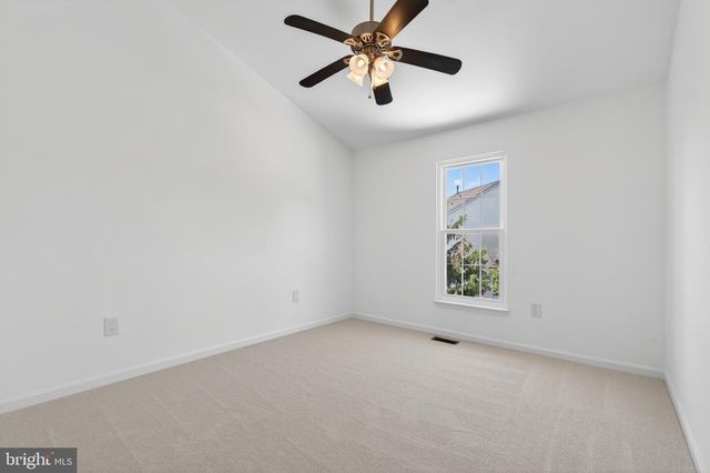 9000 FALCON GLEN CT, Bristow, VA 20136