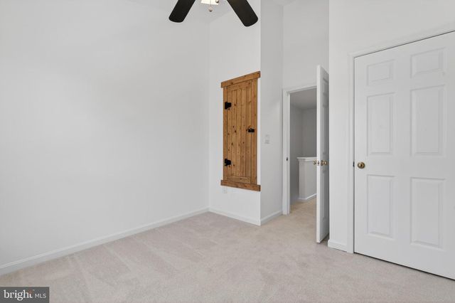 9000 FALCON GLEN CT, Bristow, VA 20136