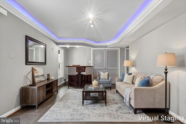 9000 FALCON GLEN CT, Bristow, VA 20136