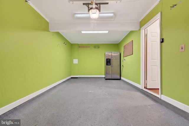 9000 FALCON GLEN CT, Bristow, VA 20136