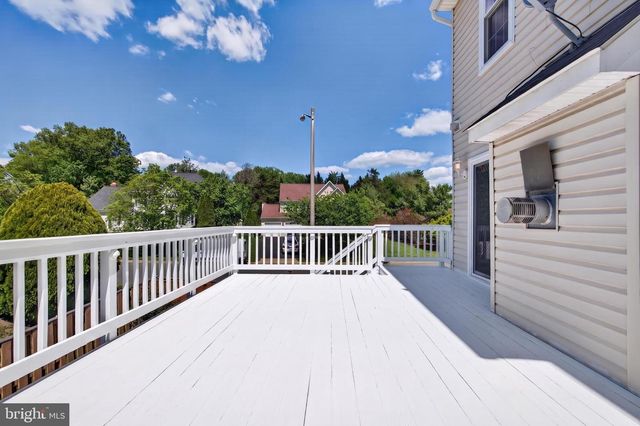 9000 FALCON GLEN CT, Bristow, VA 20136