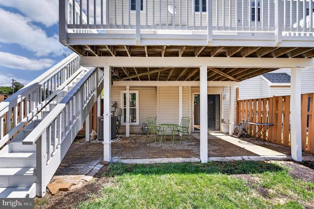 9000 FALCON GLEN CT, Bristow, VA 20136