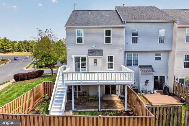 9000 FALCON GLEN CT, Bristow, VA 20136