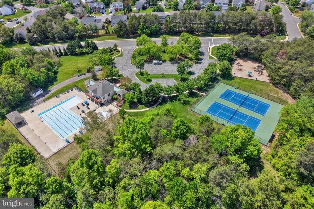 9000 FALCON GLEN CT, Bristow, VA 20136