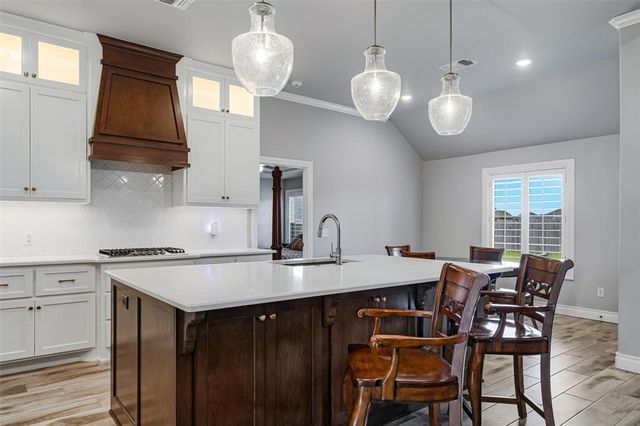 4304 NW 155th Place, Edmond, OK 73013