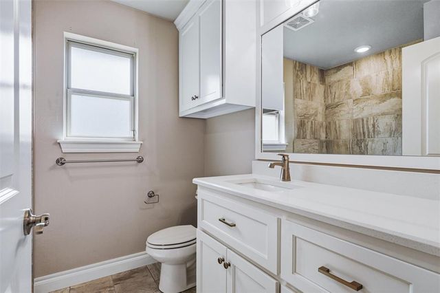 4304 NW 155th Place, Edmond, OK 73013
