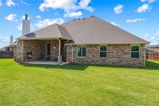4304 NW 155th Place, Edmond, OK 73013