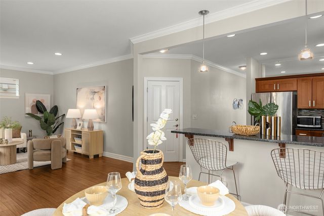 1919 25th Avenue NE, Issaquah, WA 98029