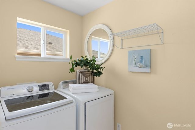 1919 25th Avenue NE, Issaquah, WA 98029