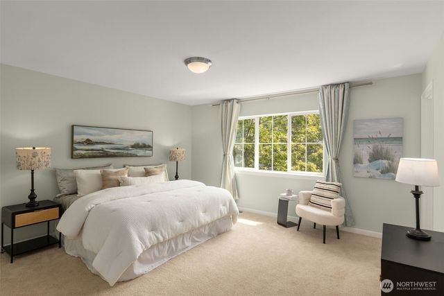 1919 25th Avenue NE, Issaquah, WA 98029