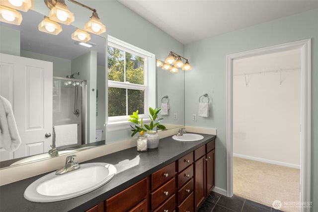 1919 25th Avenue NE, Issaquah, WA 98029