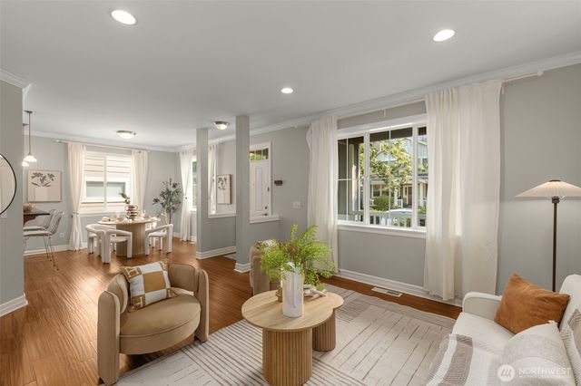 1919 25th Avenue NE, Issaquah, WA 98029
