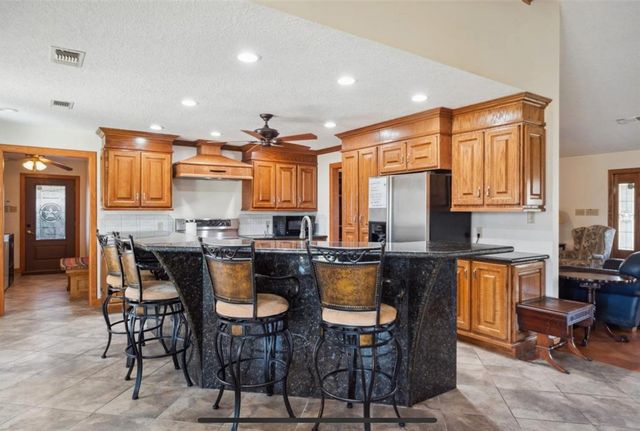 22349 Fm 359 Road, Hempstead, TX 77445
