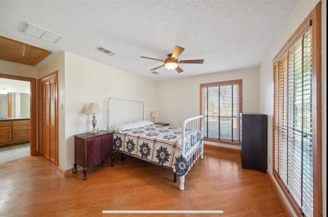 22349 Fm 359 Road, Hempstead, TX 77445
