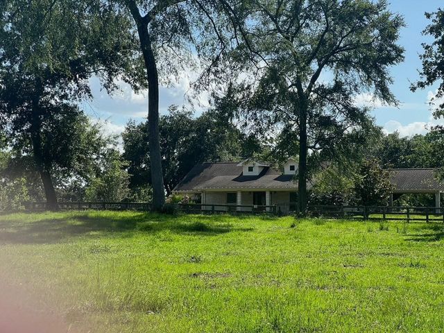 22349 Fm 359 Road, Hempstead, TX 77445