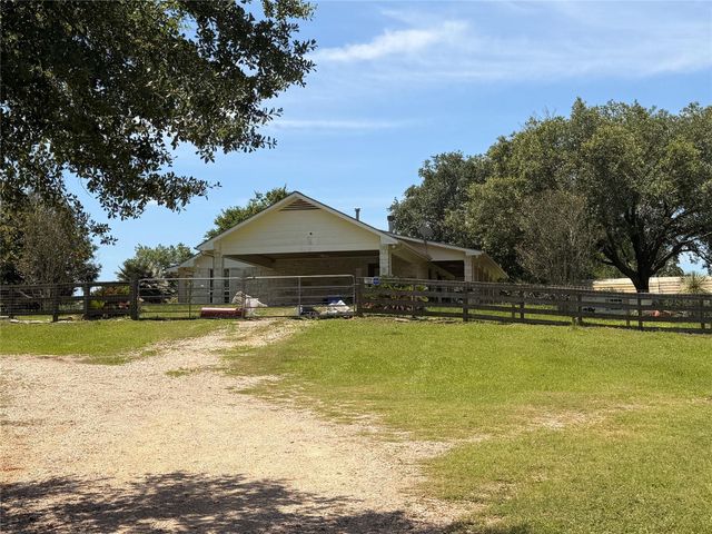 22349 Fm 359 Road, Hempstead, TX 77445