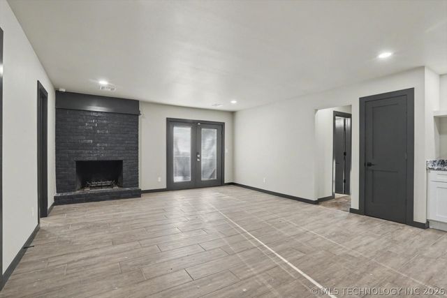 817 Henshaw Avenue, Sapulpa, OK 74066