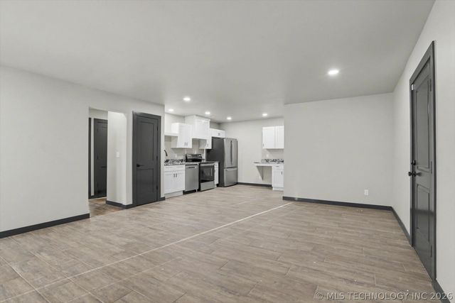 817 Henshaw Avenue, Sapulpa, OK 74066