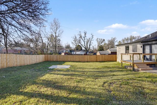 817 Henshaw Avenue, Sapulpa, OK 74066