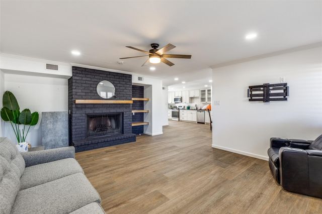 11127 Pinehurst DR C, Austin, TX 78747