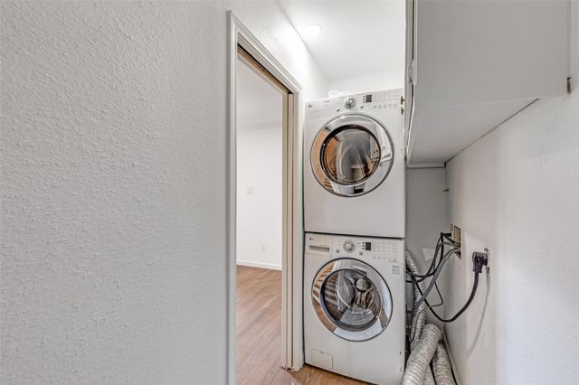 11127 Pinehurst DR C, Austin, TX 78747