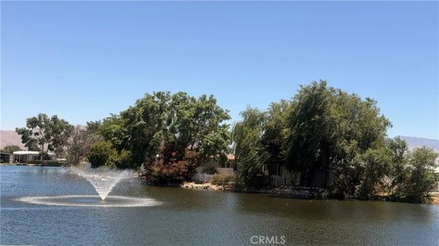 20683 B69 Waalew Rd B69, Apple Valley, CA 92307