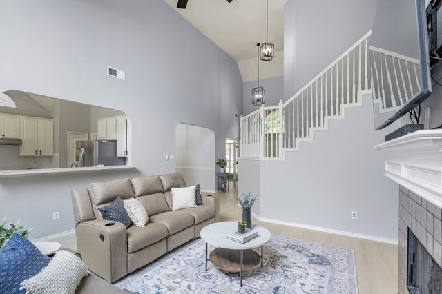 8800 Tiercels Drive, Mckinney, TX 75072