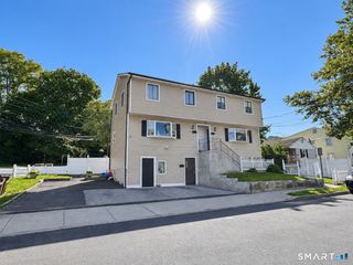 6-6 Van Buskirk Avenue, Stamford, CT 06902