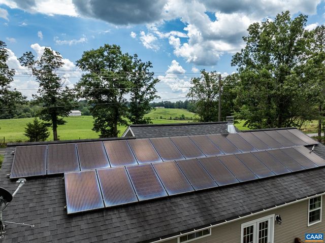 1999 SWIFT RUN RD, Ruckersville, VA 22968