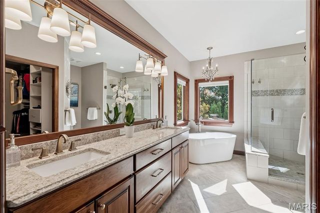 522 Arbor Meadow Drive, Ballwin, MO 63021