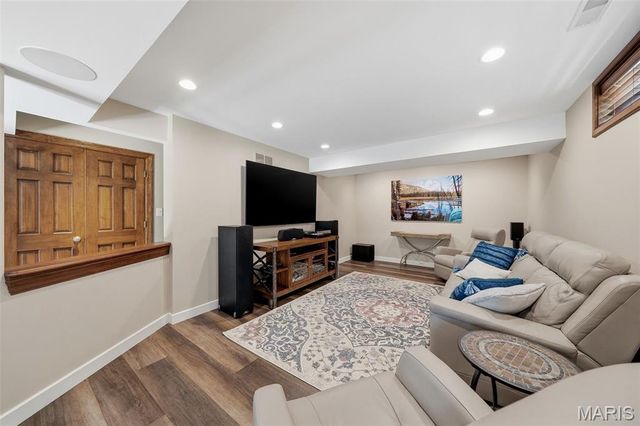 522 Arbor Meadow Drive, Ballwin, MO 63021