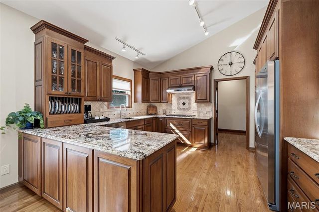 522 Arbor Meadow Drive, Ballwin, MO 63021