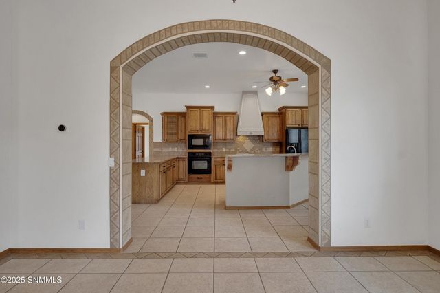 1876 El Presidio Drive, Las Cruces, NM 88011